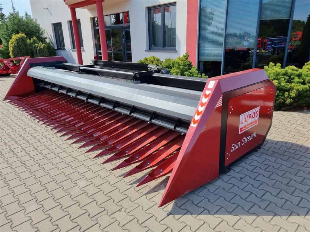 Lupus Sonnenblummenvorsatz / Sunflower harvester / Coupe à tournesol / Сosechadora / Macchina per la raccolta dei girasoli / Жатка для подсолнечника / Przystawka do słonecznika 6,5 m - Жатка для подсолнечника: фото 1 Lupus Sonnenblummenvorsatz / Sunflower harvester / Coupe à tournesol / Сosechadora / Macchina per la raccolta dei girasoli / Жатка для подсолнечника / Przystawka do słonecznika 6,5 m - Жатка для подсолнечника: фото 1