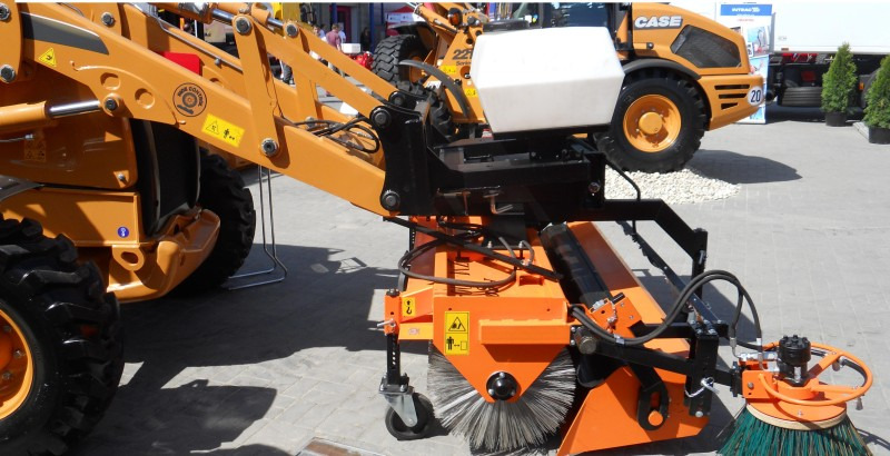 PRONAR Kehrmaschine / Sweeper / Balayeuse / Barredora / Spazzatrice / Подметальная машина  /  Zamiatarka 1,6 m - Щетка для Сельскохозяйственной техники: фото 1