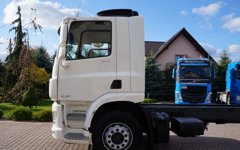 DAF CF 300 4X2 18T EURO 6 SILNIK 11L RAMA DO ZABUDOWY 176 TYS KM - Грузовик-шасси: фото 5 DAF CF 300 4X2 18T EURO 6 SILNIK 11L RAMA DO ZABUDOWY 176 TYS KM - Грузовик-шасси: фото 5