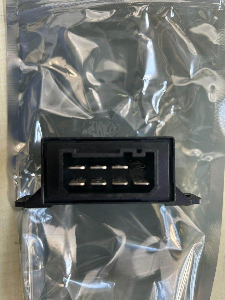 MAN KAT 1-8X8-6X6-4X4-7 PIN FLASHER SWITCH-OFF-ROAD TRUCK - Запчасти: фото 1 MAN KAT 1-8X8-6X6-4X4-7 PIN FLASHER SWITCH-OFF-ROAD TRUCK - Запчасти: фото 1