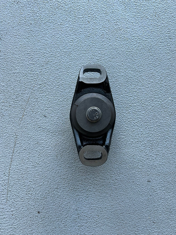 MAN KAT 1-8X8-6X6-4X4-ENGINE MOUNT-OFF-ROAD TRUCK - Запчасти: фото 1 MAN KAT 1-8X8-6X6-4X4-ENGINE MOUNT-OFF-ROAD TRUCK - Запчасти: фото 1