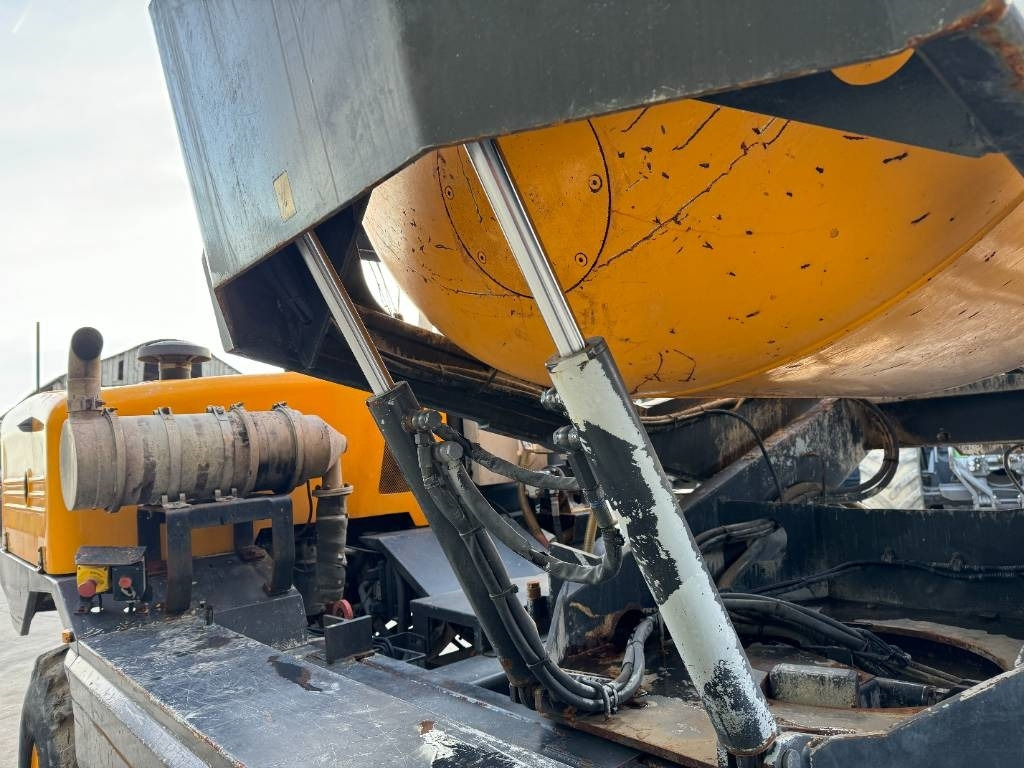 Dieci LH 683 Self Propelled Cement Mixer  в лизинг Dieci LH 683 Self Propelled Cement Mixer: фото 11