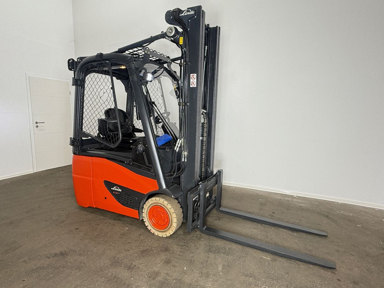 Электропогрузчик LINDE E14-02: фото 1