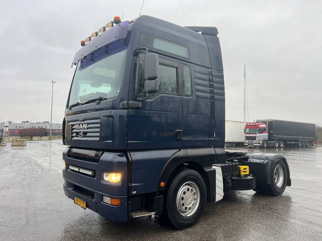 MAN TGA 18.350 XXL, Euro 4, NL Truck - Тягач: фото 1 MAN TGA 18.350 XXL, Euro 4, NL Truck - Тягач: фото 1