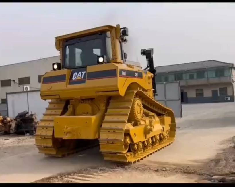 CAT D 8 T - Бульдозер: фото 1 CAT D 8 T - Бульдозер: фото 1