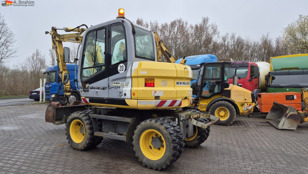 New Holland MH 2.6 Zustand gut, deutsche Maschine incl. Greifer und Dreservo в лизинг New Holland MH 2.6 Zustand gut, deutsche Maschine incl. Greifer und Dreservo: фото 10