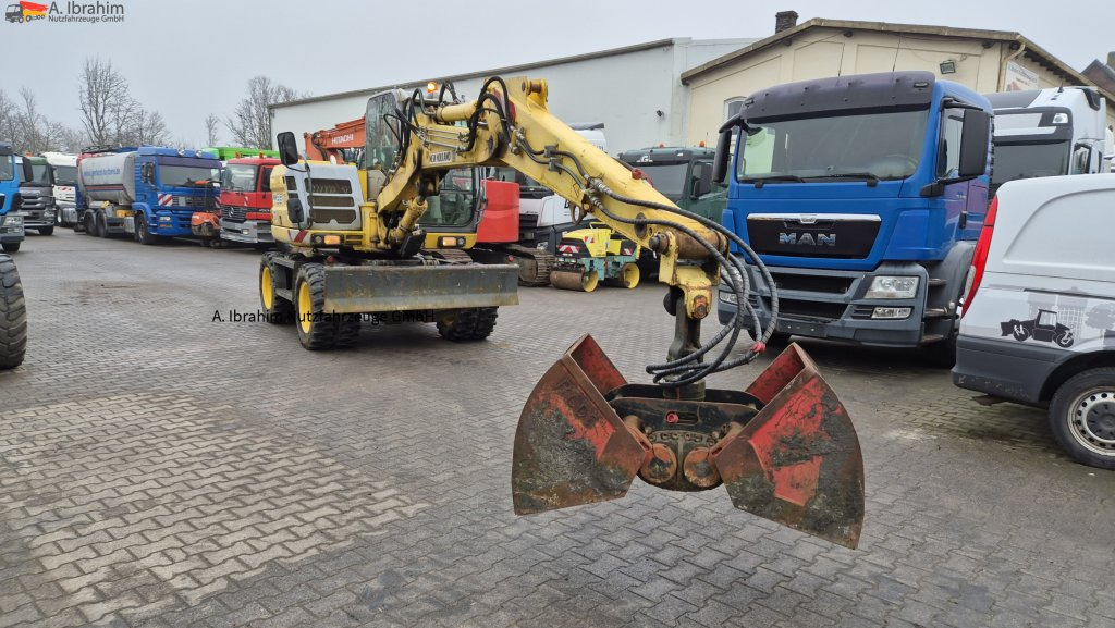 New Holland MH 2.6 Zustand gut, deutsche Maschine incl. Greifer und Dreservo в лизинг New Holland MH 2.6 Zustand gut, deutsche Maschine incl. Greifer und Dreservo: фото 13