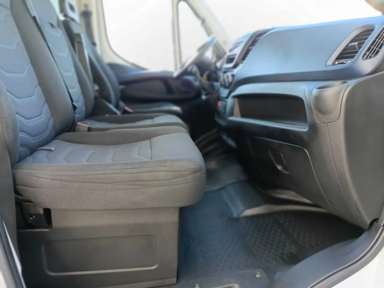 IVECO DAILY 60C18 FRCX ATP 06/2024 в лизинг IVECO DAILY 60C18 FRCX ATP 06/2024: фото 13