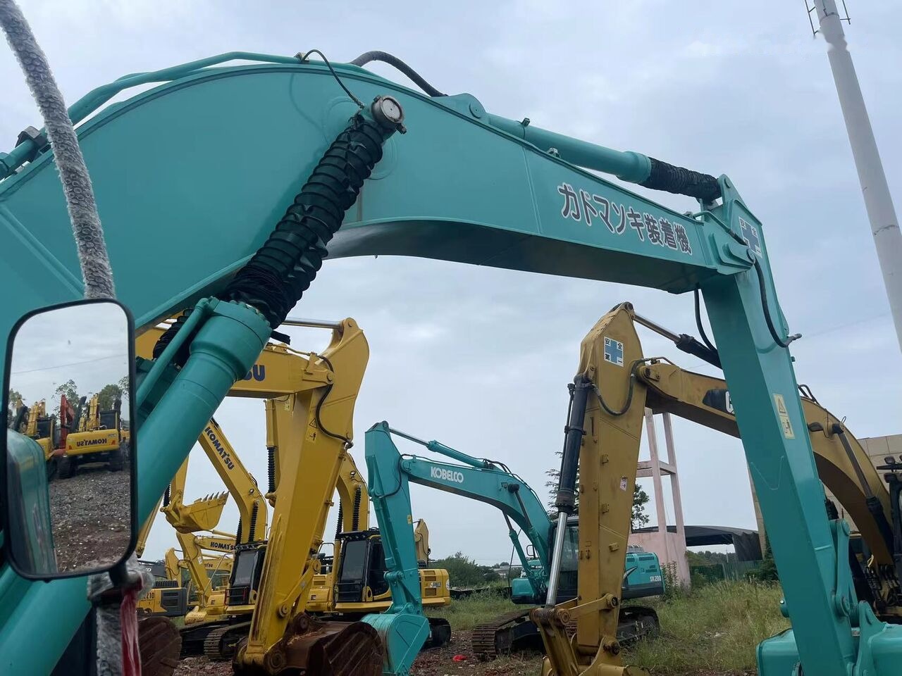 Hitachi ZX200-3 - Гусеничный экскаватор: фото 1 Hitachi ZX200-3 - Гусеничный экскаватор: фото 1