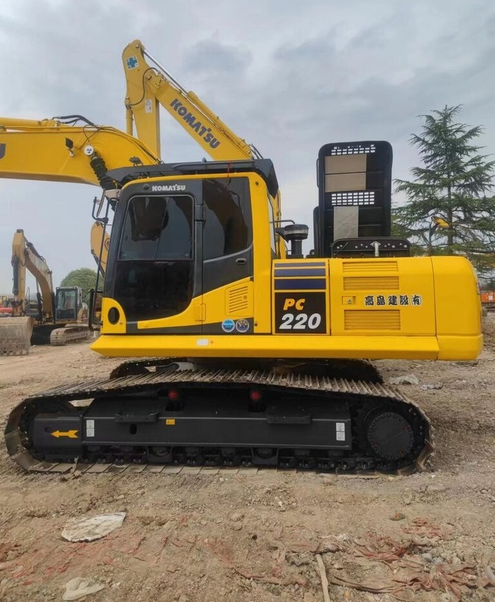 Komatsu PC220-8 - Гусеничный экскаватор: фото 4 Komatsu PC220-8 - Гусеничный экскаватор: фото 4