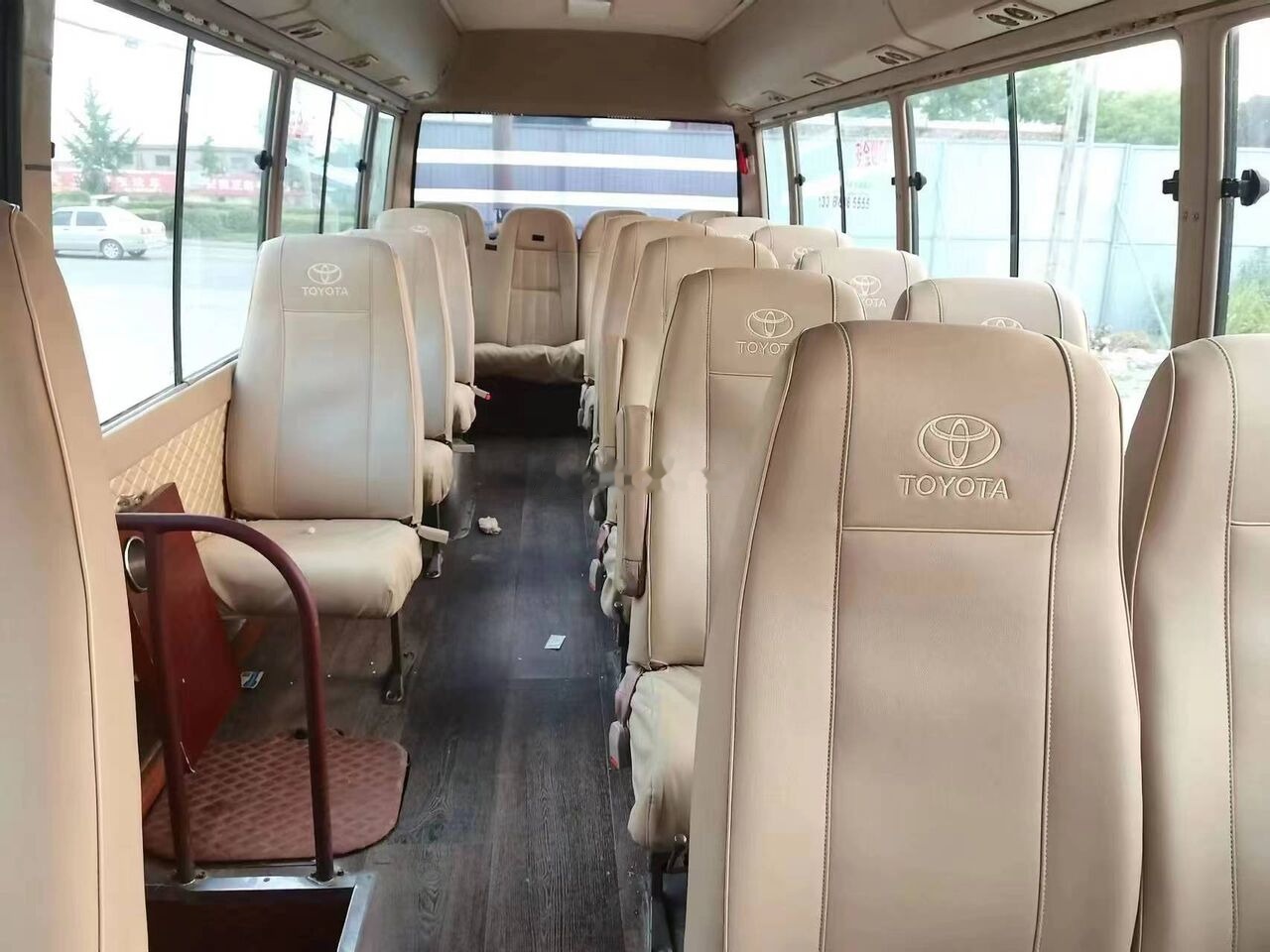 Toyota Coaster - Городской автобус: фото 5 Toyota Coaster - Городской автобус: фото 5