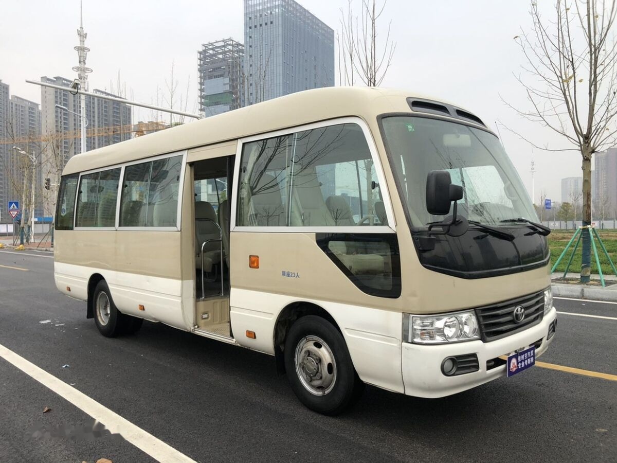 Toyota Coaster - Городской автобус: фото 5 Toyota Coaster - Городской автобус: фото 5