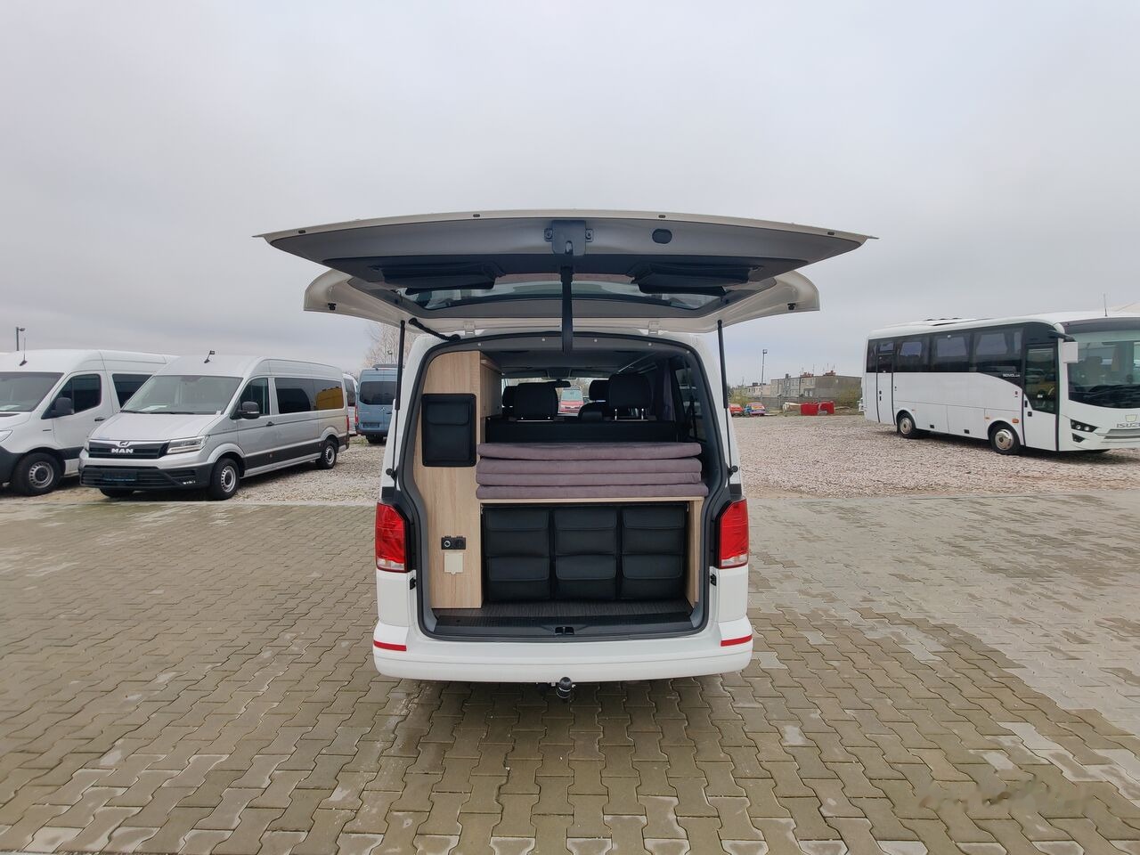 Volkswagen T6.1 MERCUS CAMPER CALIFORNIA - Кастенваген: фото 5 Volkswagen T6.1 MERCUS CAMPER CALIFORNIA - Кастенваген: фото 5