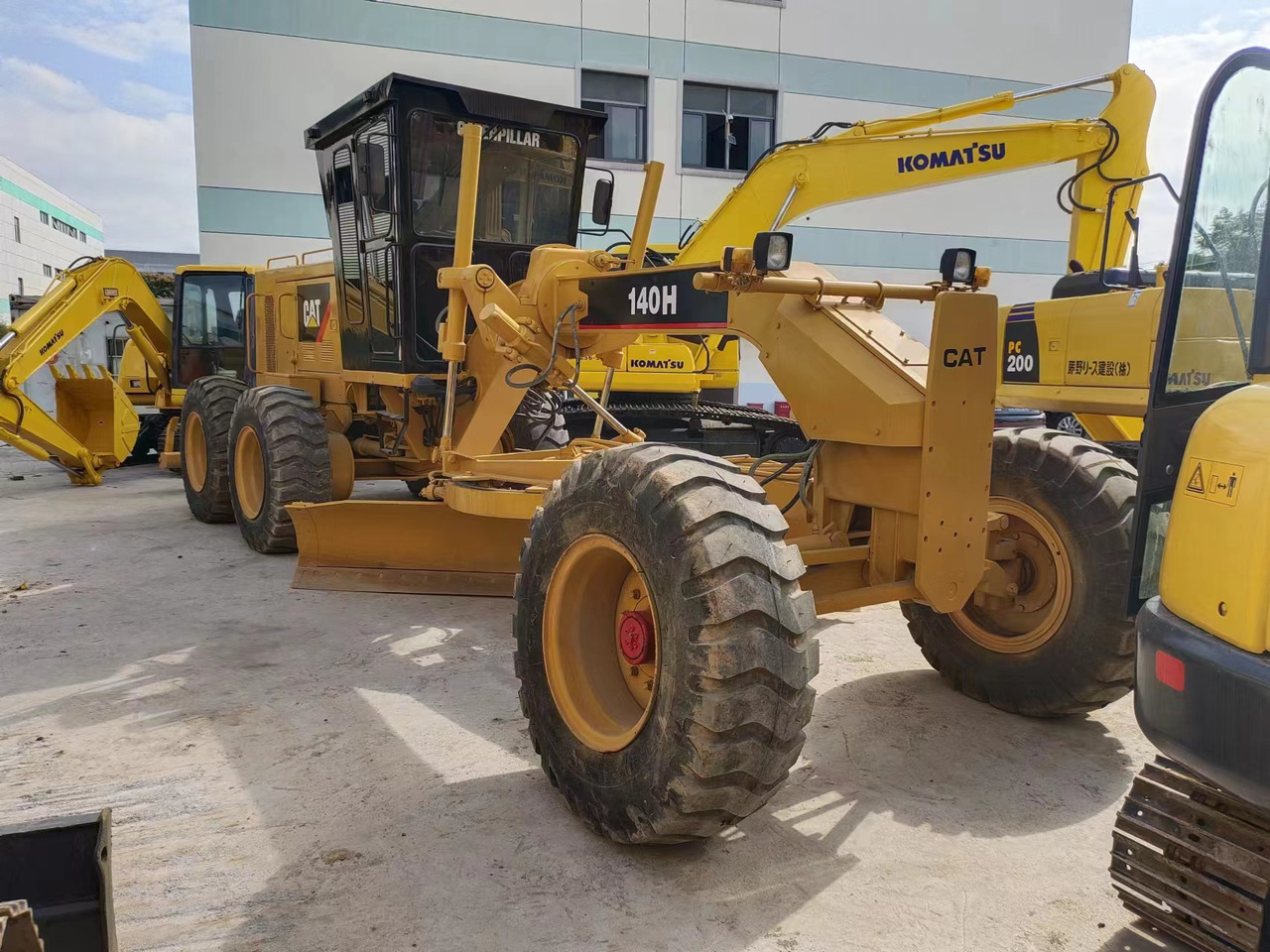 CATERPILLAR 140H - Грейдер: фото 1