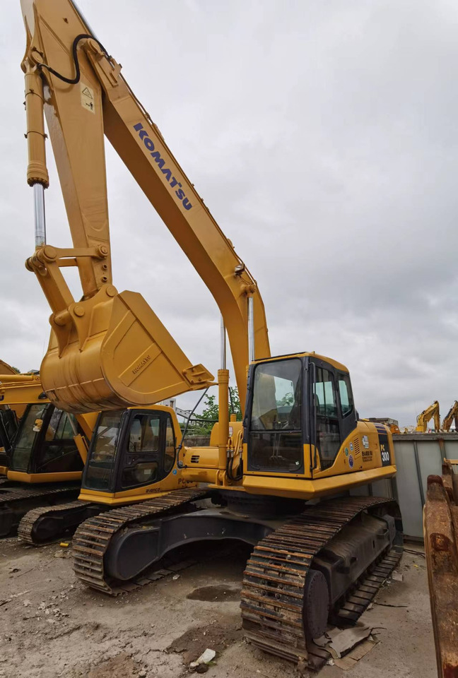KOMATSU PC300-7 - Гусеничный экскаватор: фото 2 KOMATSU PC300-7 - Гусеничный экскаватор: фото 2