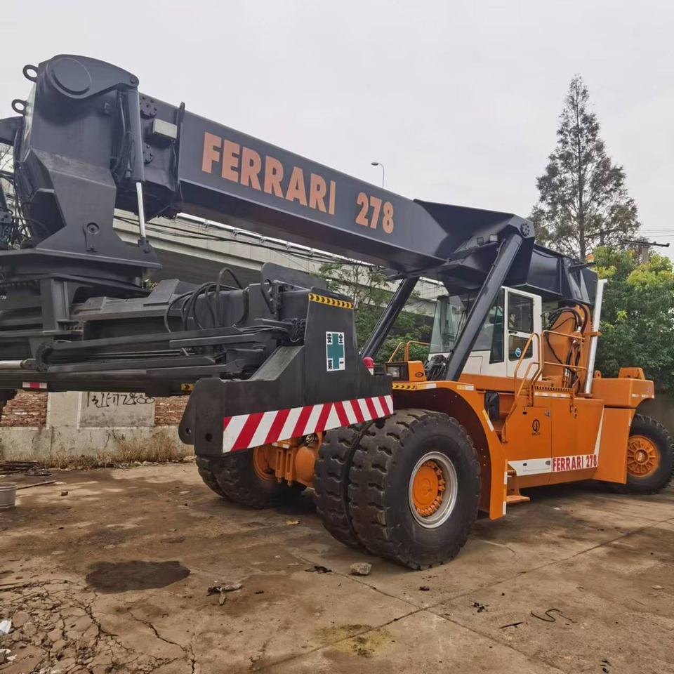 LIEBHERR 278 - Ричстакер: фото 1 LIEBHERR 278 - Ричстакер: фото 1