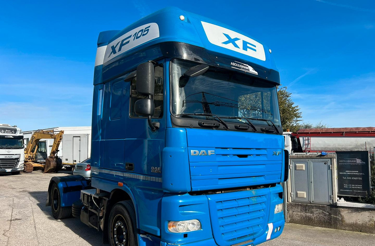 DAF XF 105.460 -Anno 2011 -Euro 5 - Тягач: фото 1 DAF XF 105.460 -Anno 2011 -Euro 5 - Тягач: фото 1