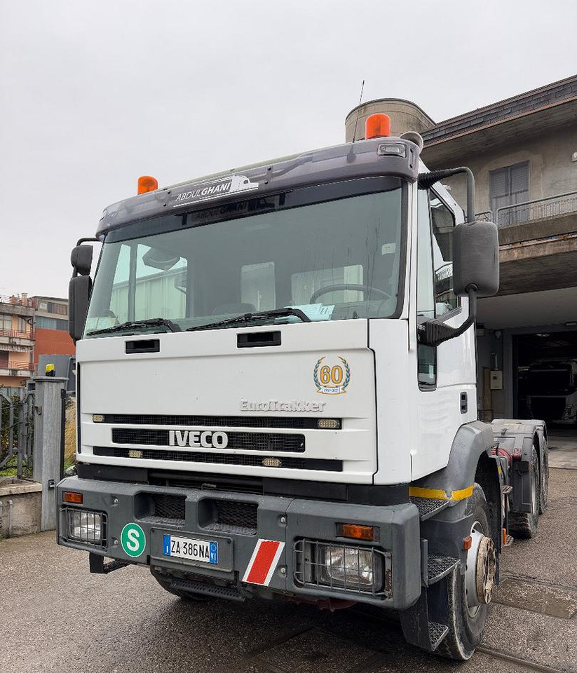 TRATTORE MEZZO'DOPERA IVECO EuroTrakker 42 - Тягач: фото 1 TRATTORE MEZZO'DOPERA IVECO EuroTrakker 42 - Тягач: фото 1