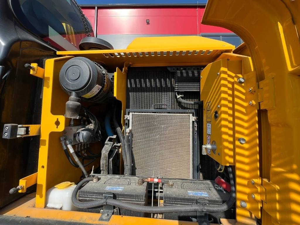 Гусеничный экскаватор JCB JS145HD 4F: фото 14