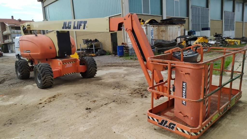JLG 800 AJ - Коленчатый подъемник: фото 3 JLG 800 AJ - Коленчатый подъемник: фото 3