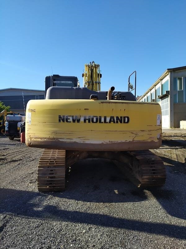 New Holland E 265 C - Гусеничный экскаватор: фото 3 New Holland E 265 C - Гусеничный экскаватор: фото 3