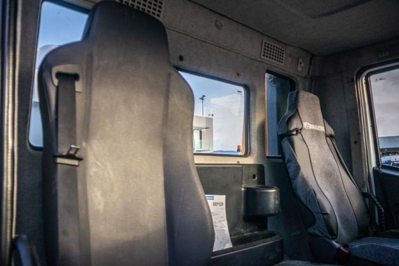 Iveco EUROTRAKKER 400+BAND/TAPIS/BELT-T40 в лизинг Iveco EUROTRAKKER 400+BAND/TAPIS/BELT-T40: фото 8