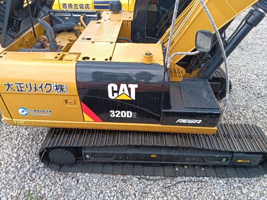 CAT 320 D - Гусеничный экскаватор: фото 1 CAT 320 D - Гусеничный экскаватор: фото 1