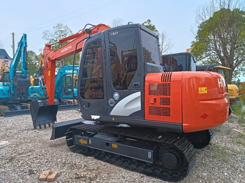 Hitachi ZX 70 - Мини-экскаватор: фото 1 Hitachi ZX 70 - Мини-экскаватор: фото 1