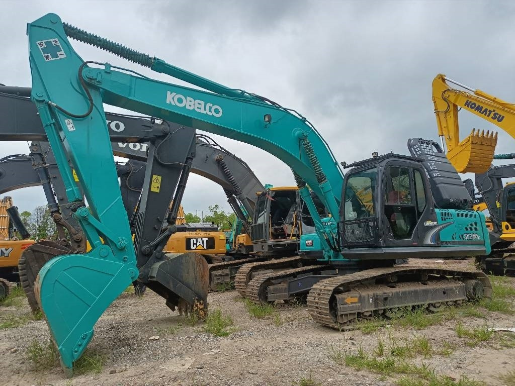 Kobelco SK 260 LC [ Copy ] - Гусеничный экскаватор: фото 1