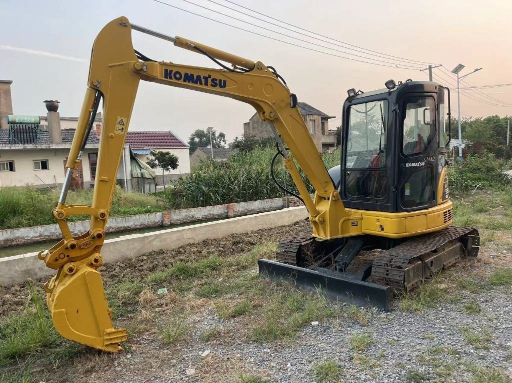 Komatsu PC 55MR [ Copy ] - Гусеничный экскаватор: фото 1