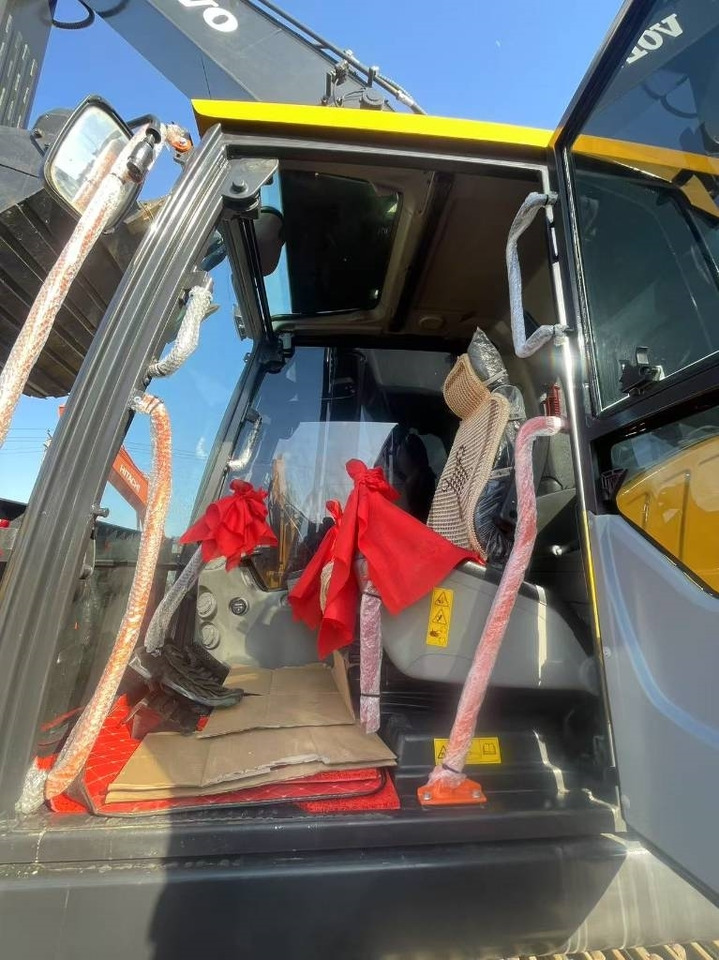 Volvo EC 300 - Гусеничный экскаватор: фото 3 Volvo EC 300 - Гусеничный экскаватор: фото 3