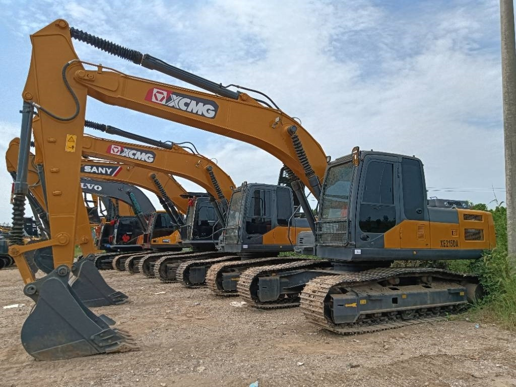 XCMG XE 215 DA - Гусеничный экскаватор: фото 1 XCMG XE 215 DA - Гусеничный экскаватор: фото 1