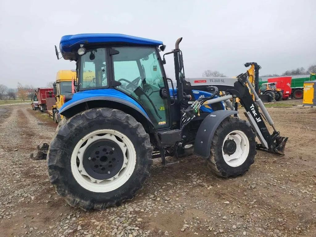 New Holand TD, 5.95, + Trac Lift TL 240 SL в лизинг New Holand TD, 5.95, + Trac Lift TL 240 SL: фото 13