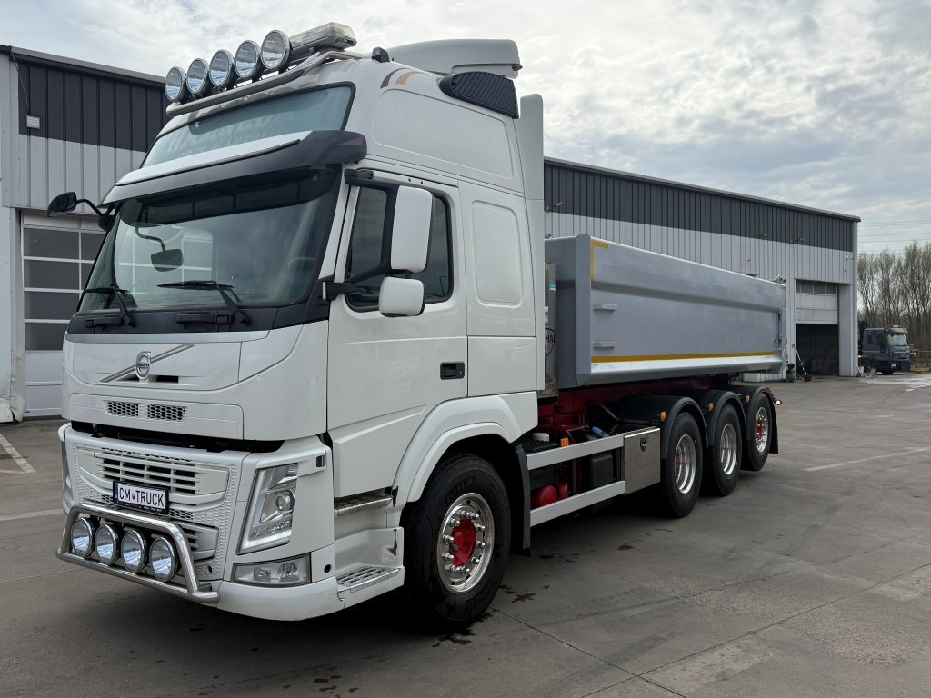 VOLVO FM 500, 2015, 8x4 tridem, S1 - Самосвал: фото 4 VOLVO FM 500, 2015, 8x4 tridem, S1 - Самосвал: фото 4