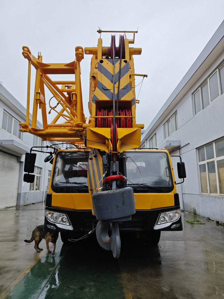 XCMG QY100K Used 100ton xcmg truck crane в лизинг XCMG QY100K Used 100ton xcmg truck crane: фото 6