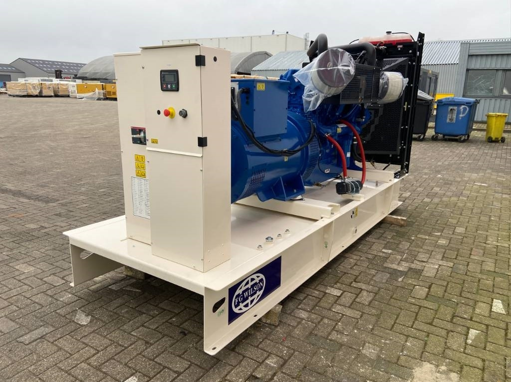 FG Wilson P660-3 - 660 kVA Open Genset - DPX-16022-O - Электрогенератор: фото 2 FG Wilson P660-3 - 660 kVA Open Genset - DPX-16022-O - Электрогенератор: фото 2