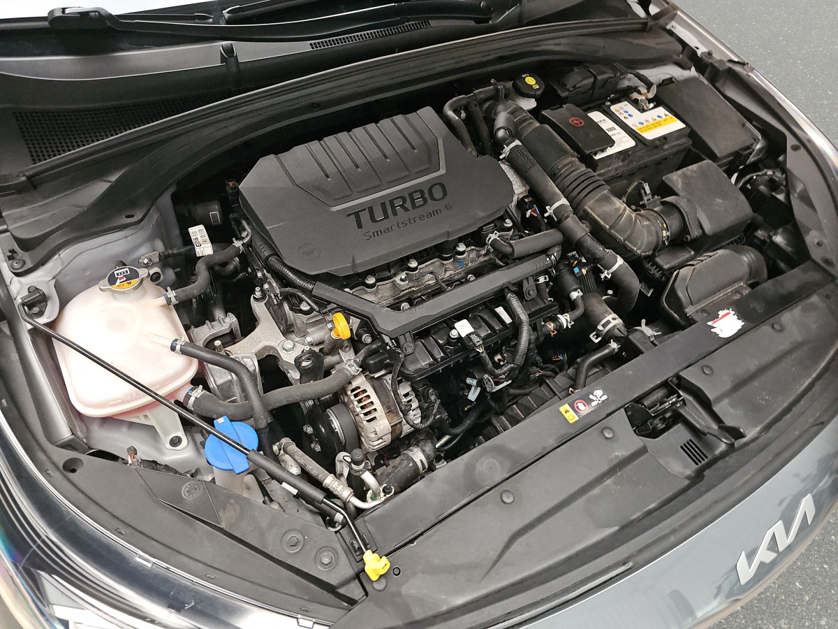 Внедорожник KIA XCEED SUV: фото 15