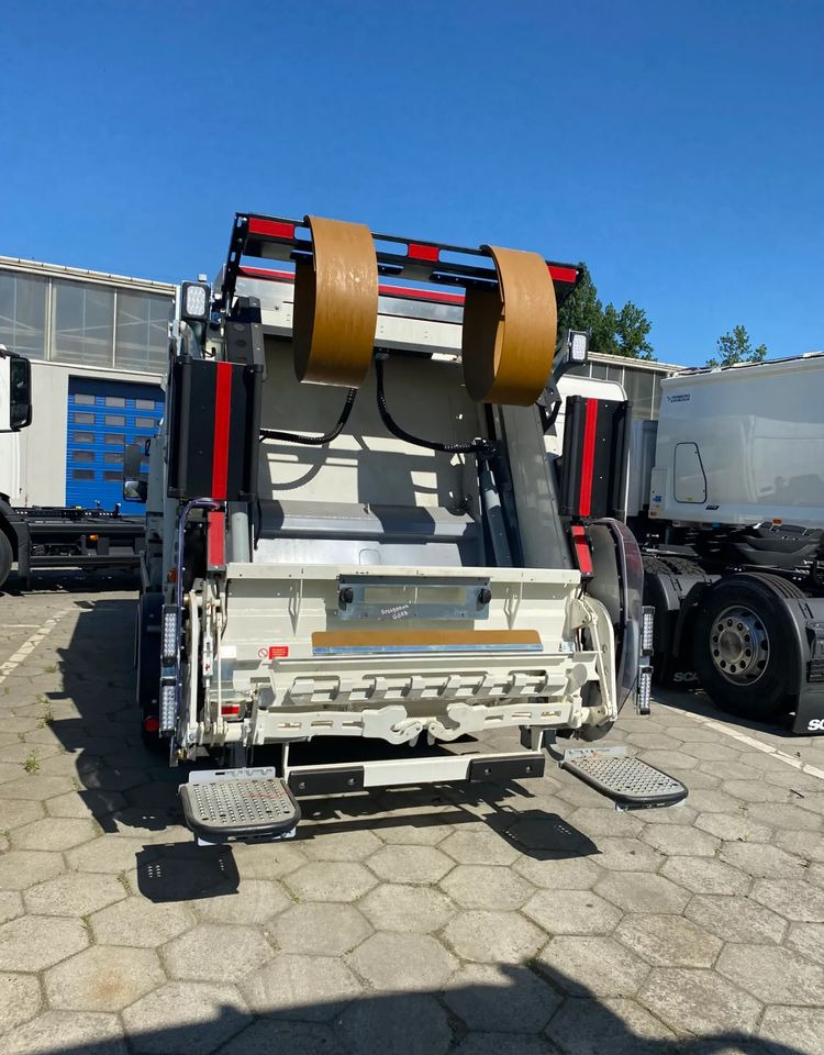Новый Мусоровоз FUSO Canter 9C18 Śmieciarka: фото 8