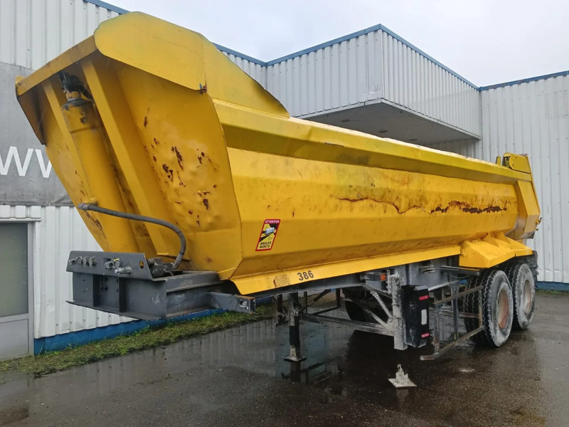 Fruehauf 2 Axle Steel Tipper , Spring Suspension , Drum Brakes - Самосвальный полуприцеп: фото 1 Fruehauf 2 Axle Steel Tipper , Spring Suspension , Drum Brakes - Самосвальный полуприцеп: фото 1