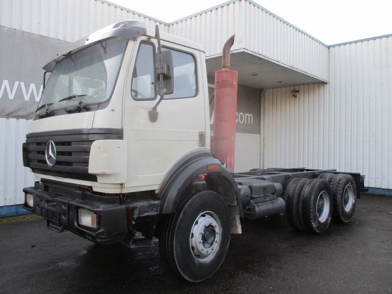 Mercedes-Benz 2538 , V8 , Manual , 6x4 , Spring suspension , Euro 2 - Грузовик-шасси: фото 1 Mercedes-Benz 2538 , V8 , Manual , 6x4 , Spring suspension , Euro 2 - Грузовик-шасси: фото 1