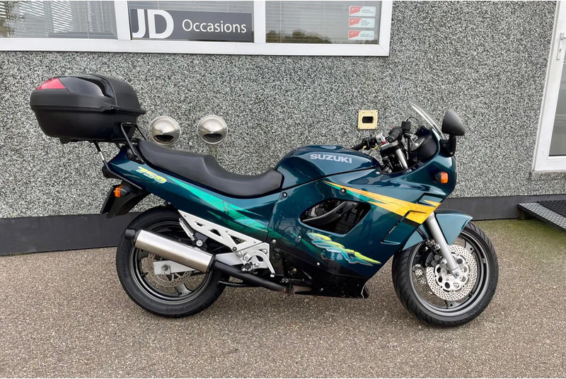 Suzuki GSX 600 F - Мотоцикл: фото 1 Suzuki GSX 600 F - Мотоцикл: фото 1