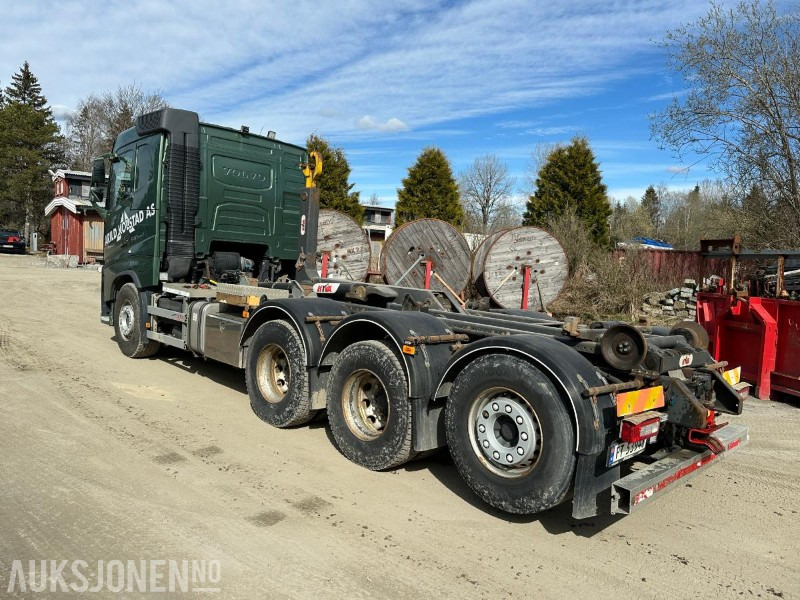 2016 Volvo FH 540 - 8*4 krokbil - Euro 6 - nylig EU godkjent - Крюковой мультилифт: фото 3 2016 Volvo FH 540 - 8*4 krokbil - Euro 6 - nylig EU godkjent - Крюковой мультилифт: фото 3