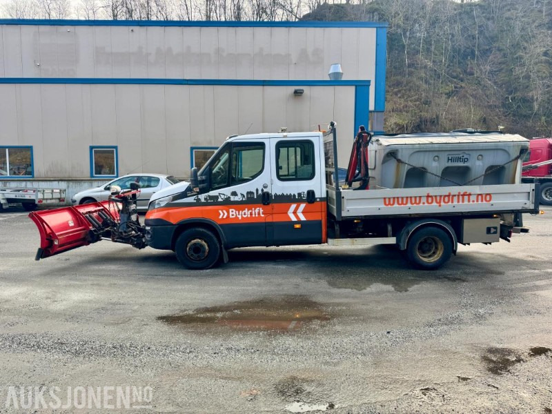 2018 Iveco Daily Kranbil m/Tipp - S/V Dekk - Saltstrøer - Brøyteskjær - Webasto - S/V Dekk - Eu-godkjent til 08/25 - Km: 106672 - Автоманипулятор: фото 3 2018 Iveco Daily Kranbil m/Tipp - S/V Dekk - Saltstrøer - Brøyteskjær - Webasto - S/V Dekk - Eu-godkjent til 08/25 - Km: 106672 - Автоманипулятор: фото 3