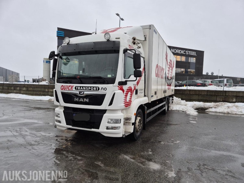 2020 MAN TGM Skapbil - 18 paller skap - Zepro lift - Full sideåpning - Gått på service og rep. avtale - 275000 km. - Грузовик с закрытым кузовом: фото 1 2020 MAN TGM Skapbil - 18 paller skap - Zepro lift - Full sideåpning - Gått på service og rep. avtale - 275000 km. - Грузовик с закрытым кузовом: фото 1
