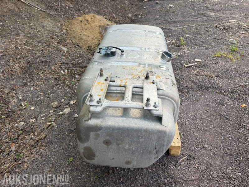 Scania 750 L Dieseltank - Грузовик: фото 3 Scania 750 L Dieseltank - Грузовик: фото 3