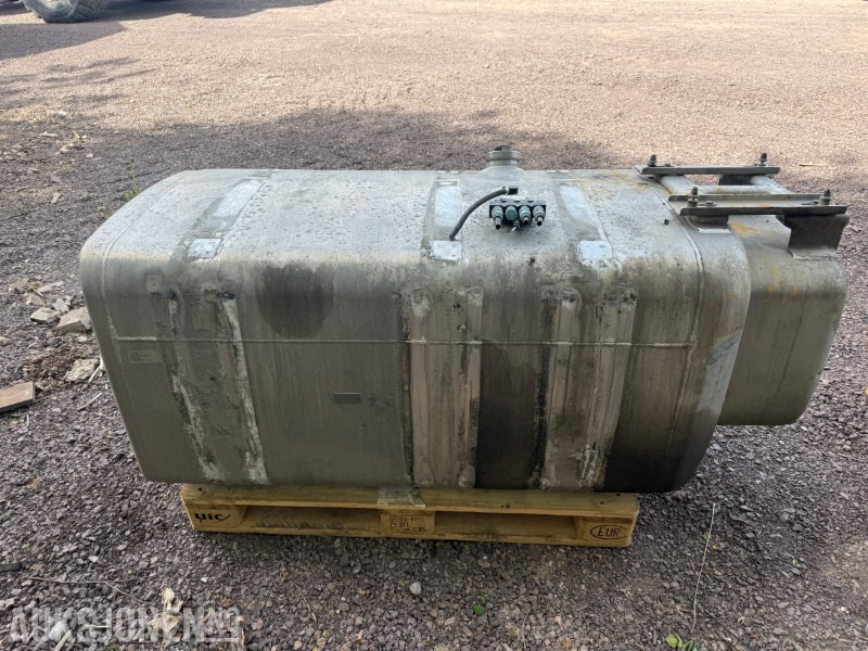 Scania 750 L Dieseltank - Грузовик: фото 5 Scania 750 L Dieseltank - Грузовик: фото 5