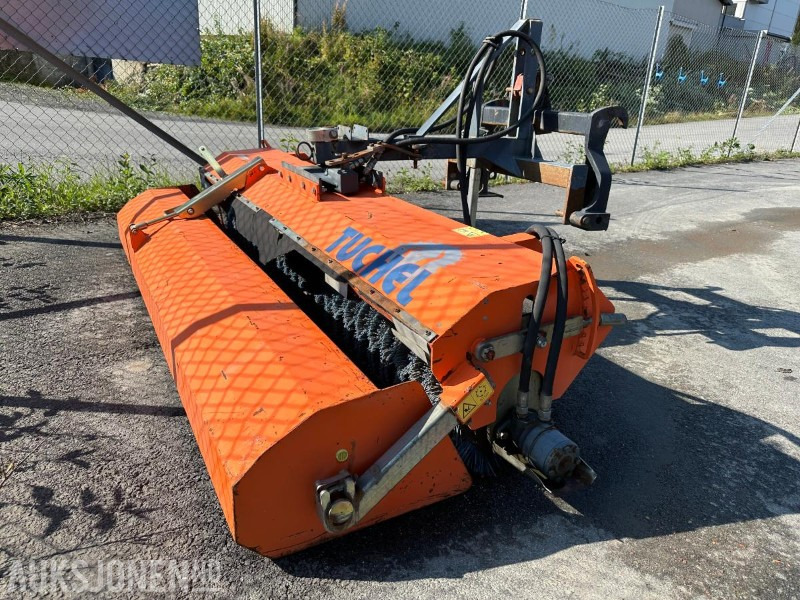 Навесное оборудование для Строительной техники 2006 Tuchel Plus P1 HD 560 Feiekost, 230 cm: фото 1