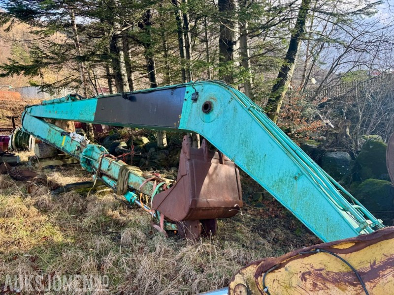 Langbom til Kobelco m/Skuffe - 17.5 M - Навесное оборудование для Строительной техники: фото 1
