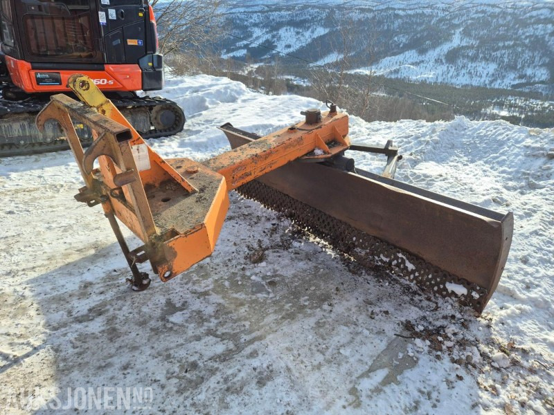 1990 KIPA U 250 Skjær - Сельскохозяйственная техника: фото 1 1990 KIPA U 250 Skjær - Сельскохозяйственная техника: фото 1