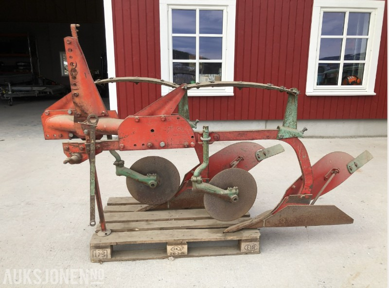 Сельскохозяйственная техника 1990 Kvernelands 2 skjærs plog: фото 1